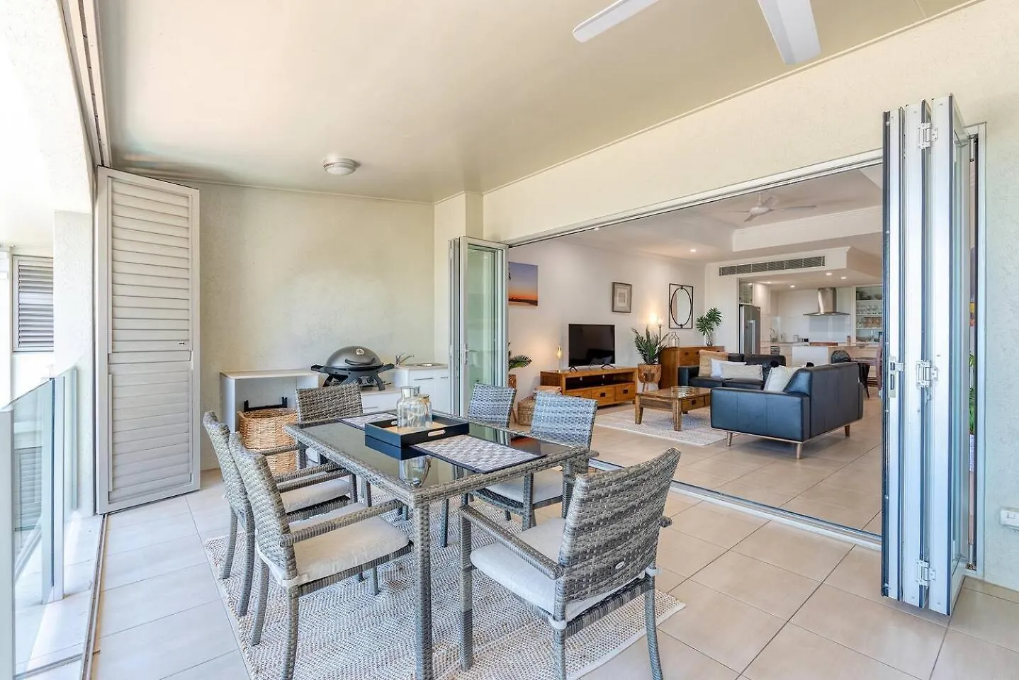 Apartment Opal Dreams - Your Gateway To Beachfront Bliss Palm Cove Australia